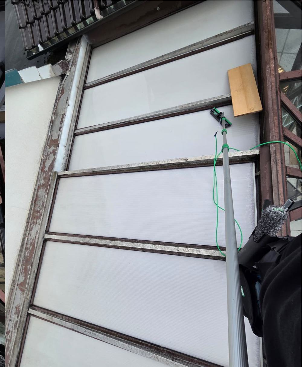 Fertig gereinigtes Glasdach